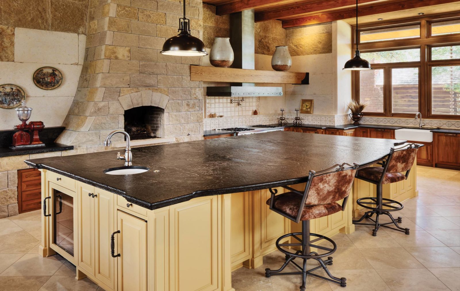 You are currently viewing What is the Cost of a Soapstone Countertop?