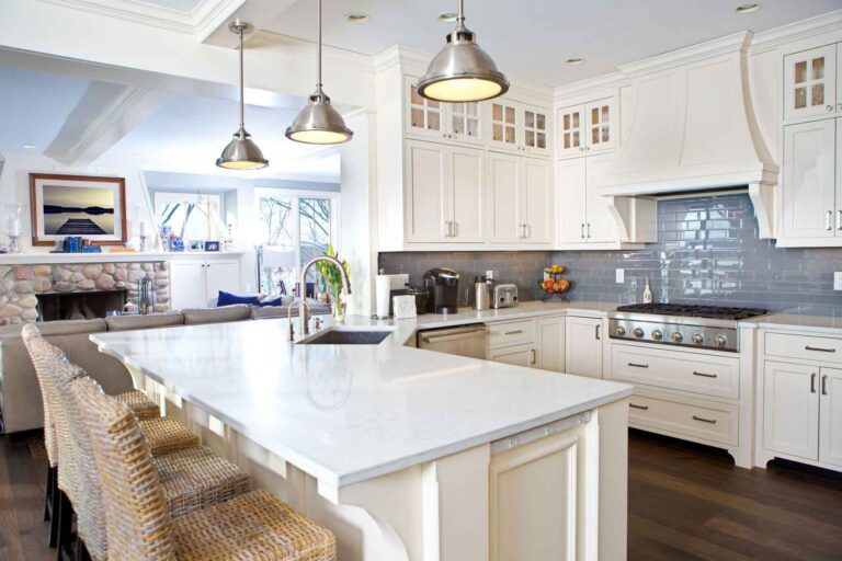 Read more about the article What Are the Benefits of Choosing Porcelain Countertops in Loveland, CO?