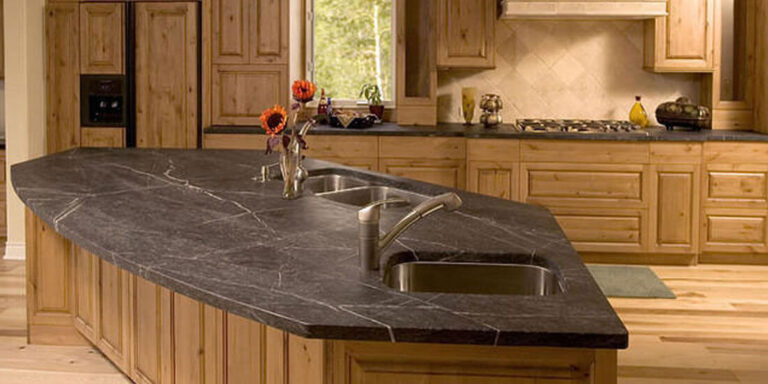 Read more about the article What Makes Soapstone, Granite, and Quartz Countertops Unique?