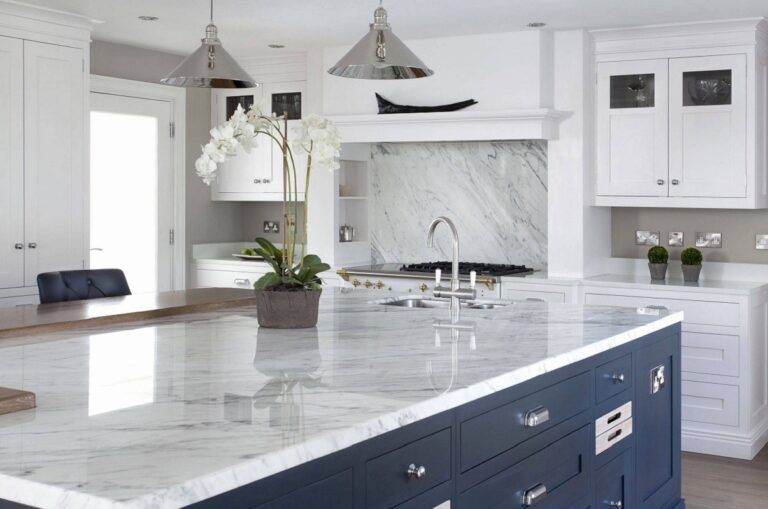 Read more about the article Why Should You Consider Custom Quartz Countertops for Your Home?