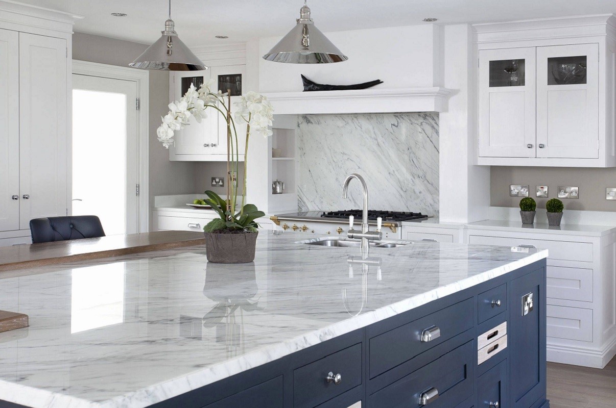 Read more about the article What Makes Custom Granite Countertops Stand Out in Kitchen Designs?