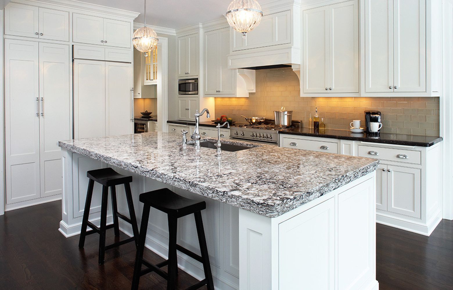 You are currently viewing What Are the Benefits of Choosing Custom Quartz Countertops in Denver, CO?